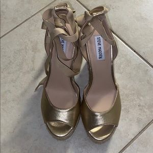 New Steve Madden lace ups